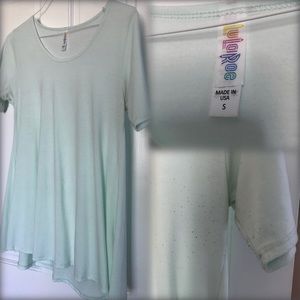 Lularoe mint perfect T